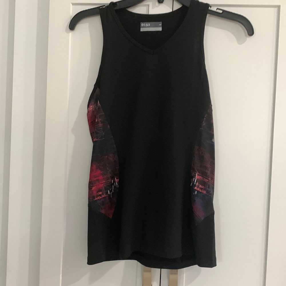 Tennis tank top